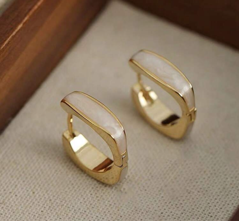 Orecchini a cerchio piccoli