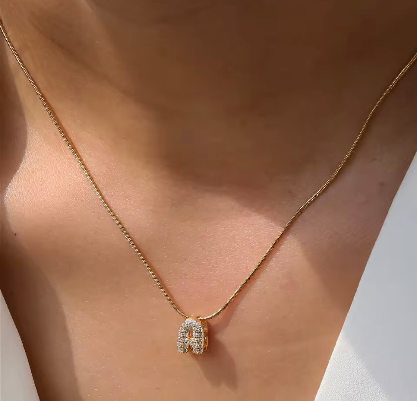 Collana con iniziale piccola Swarovski
