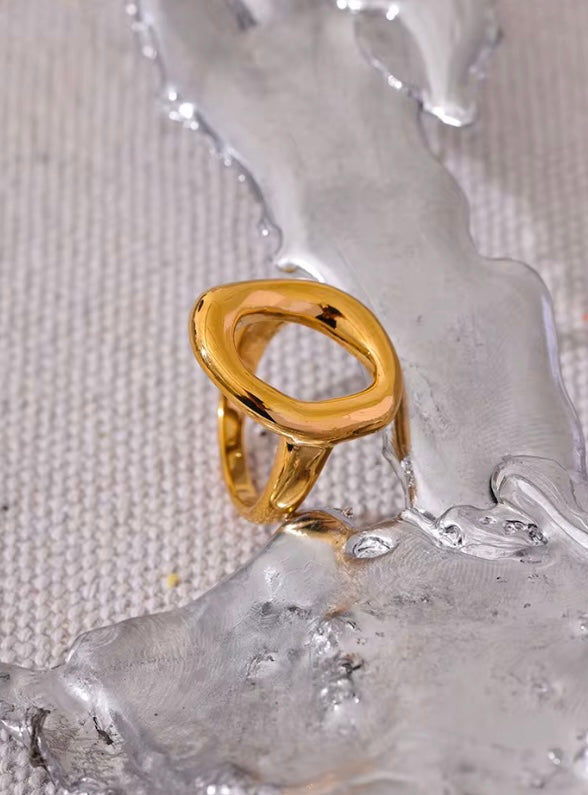 Anello Ovale Con Buco Centrale