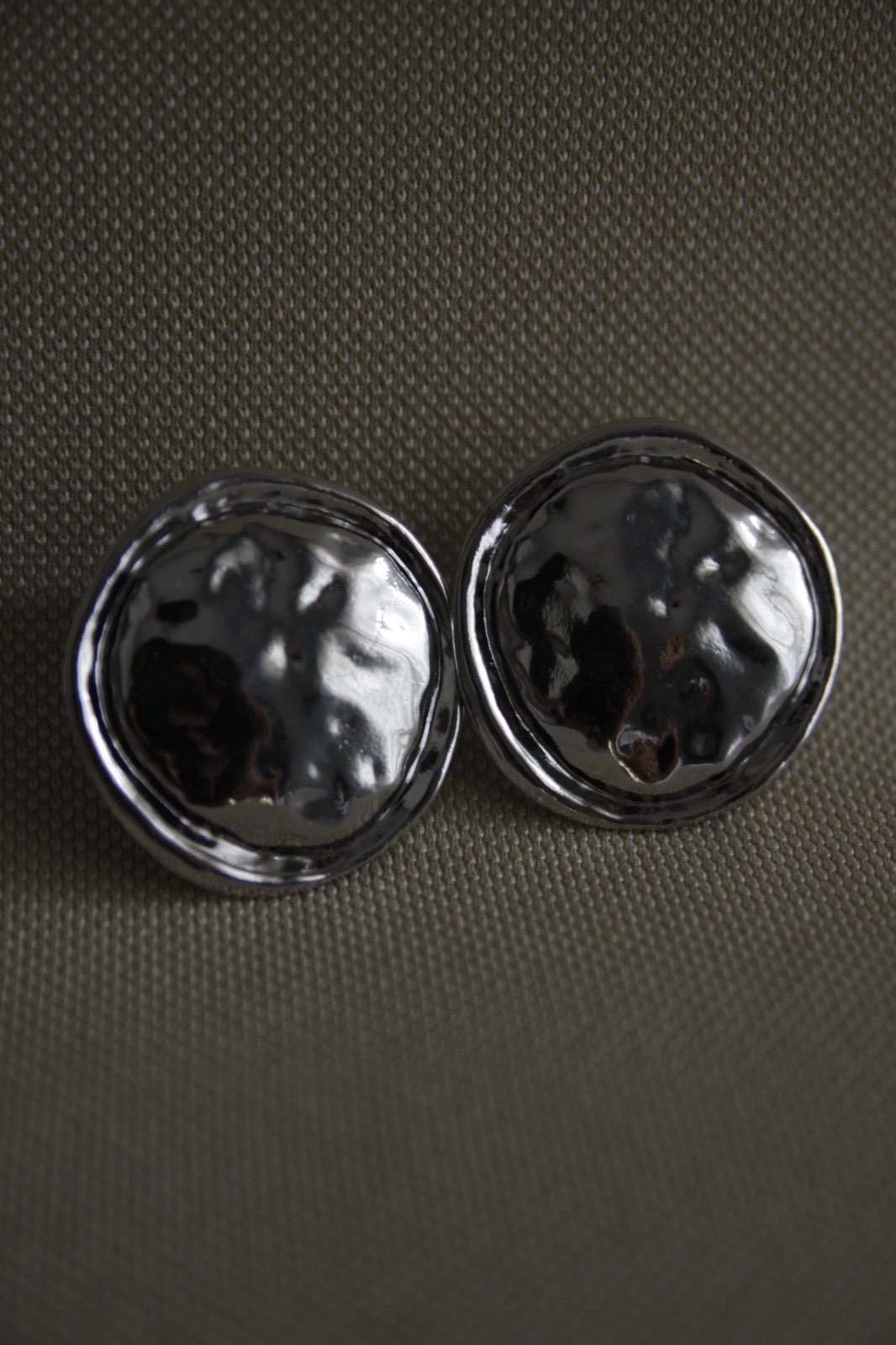 Orecchino rotondo grande